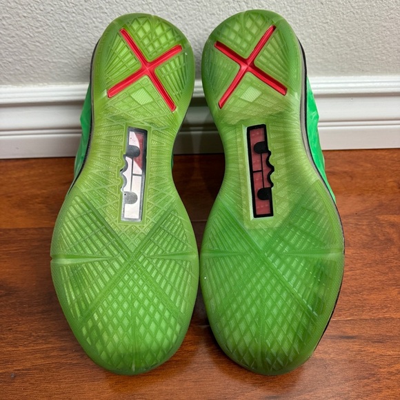 Nike LeBron X Cutting Jade Size 11.5 - Picture 6 of 10